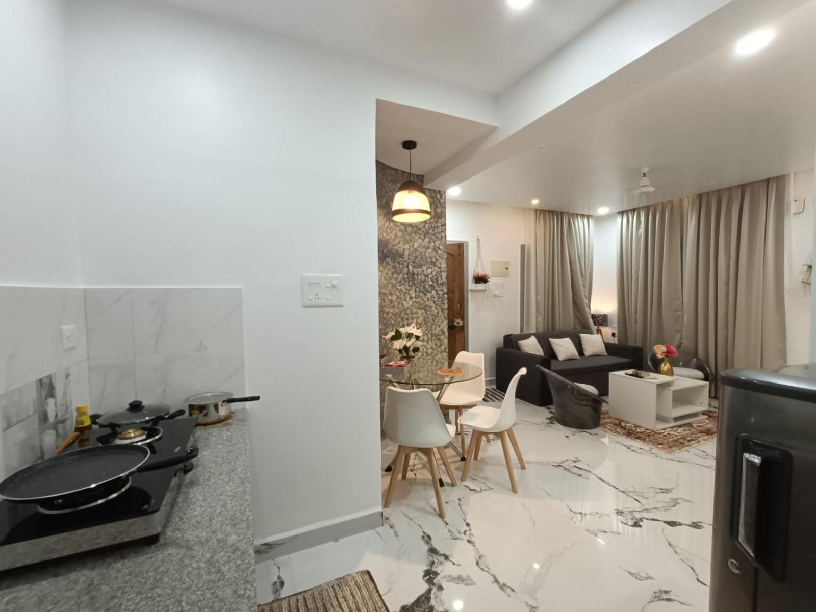 luxury 1bhk with bathtub pool near Calangute ,Baga Beach view 2