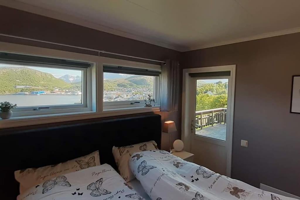 Nice house with a great view! view 4