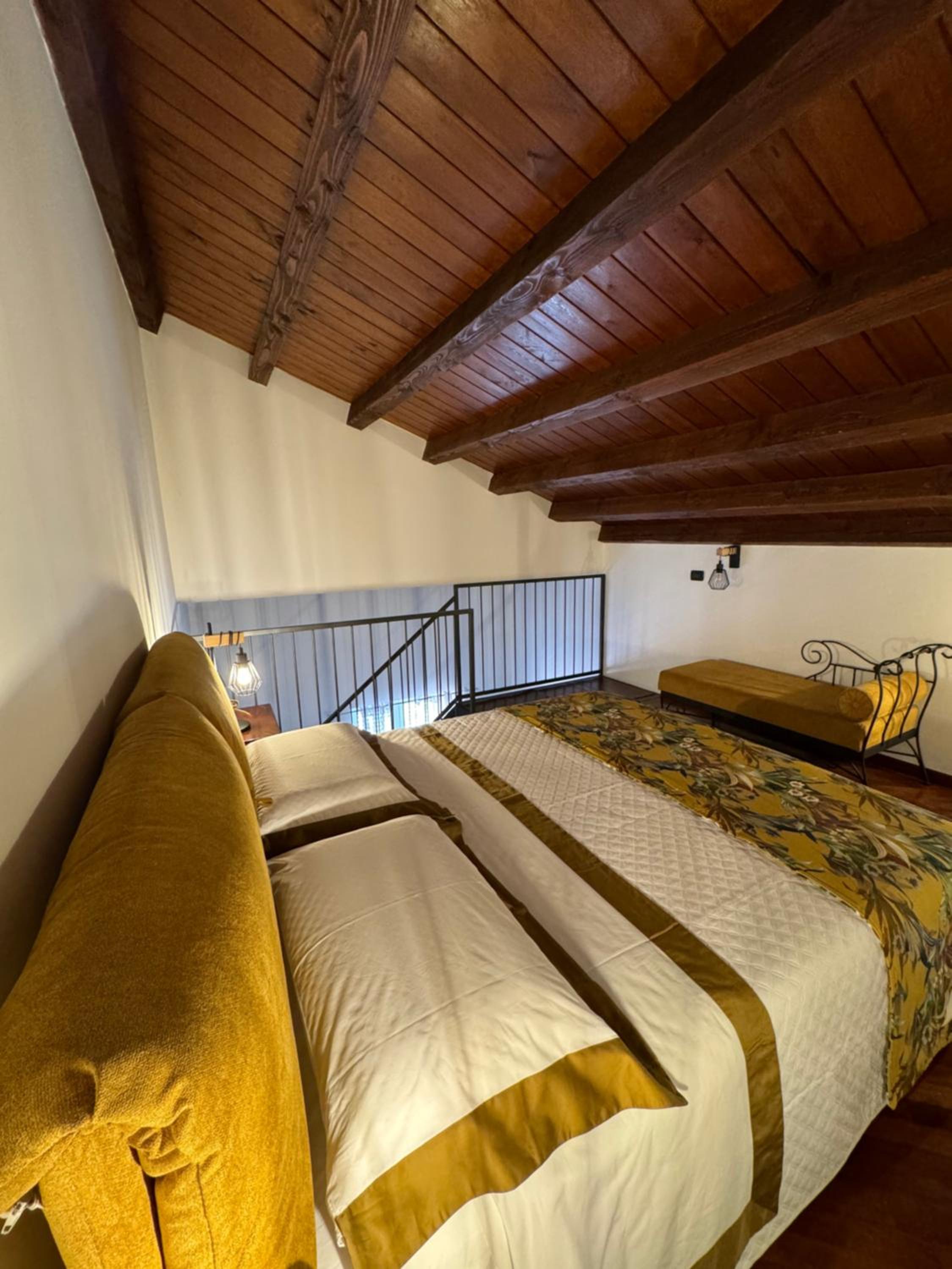 Loft sui tetti della cattedrale photo 2