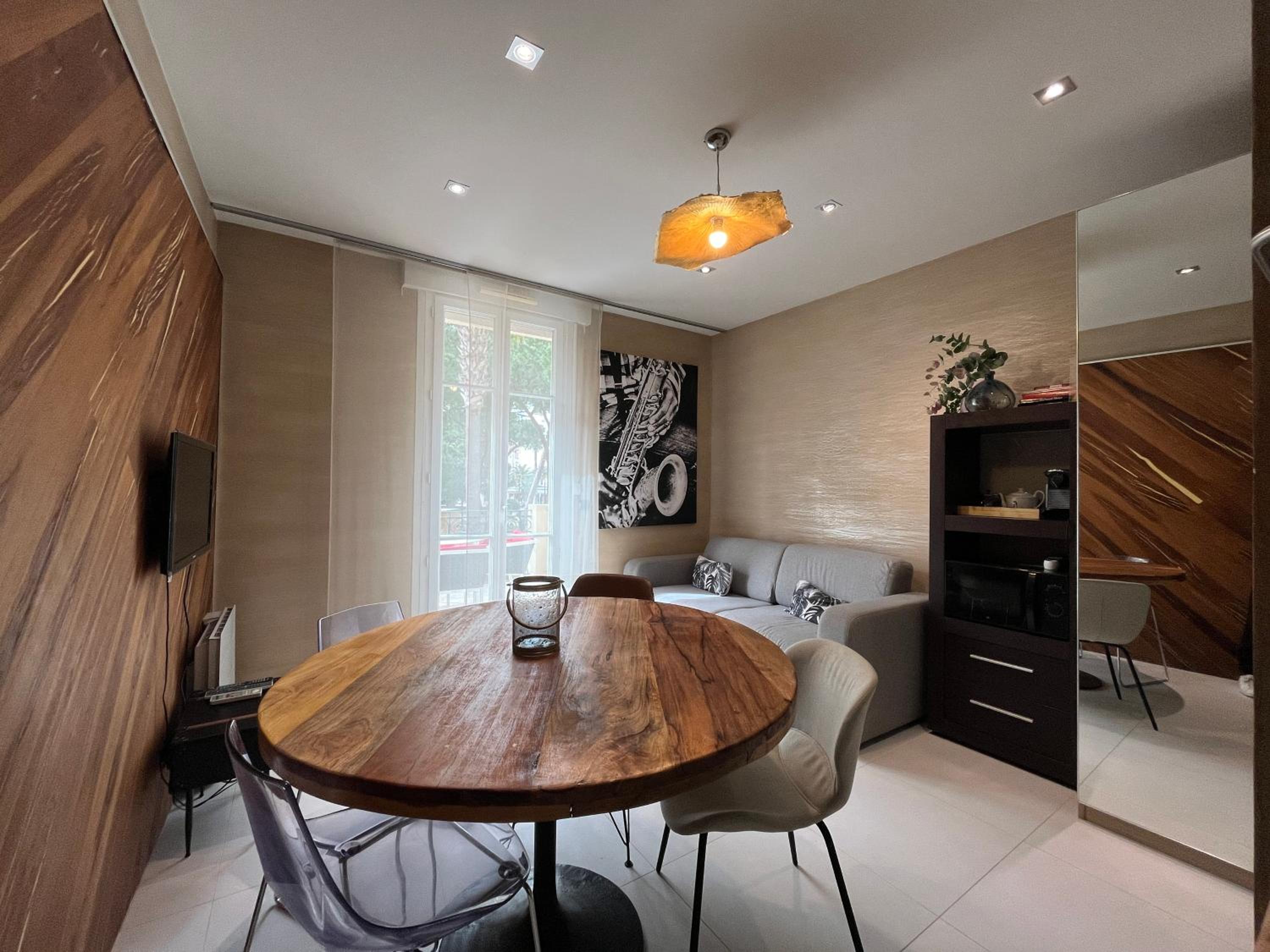 Appartement sur la Pinède à Juan les pins