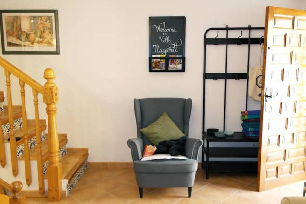 Villa Magerit, entire home 5 minutes easy walk to sandy beach view 4