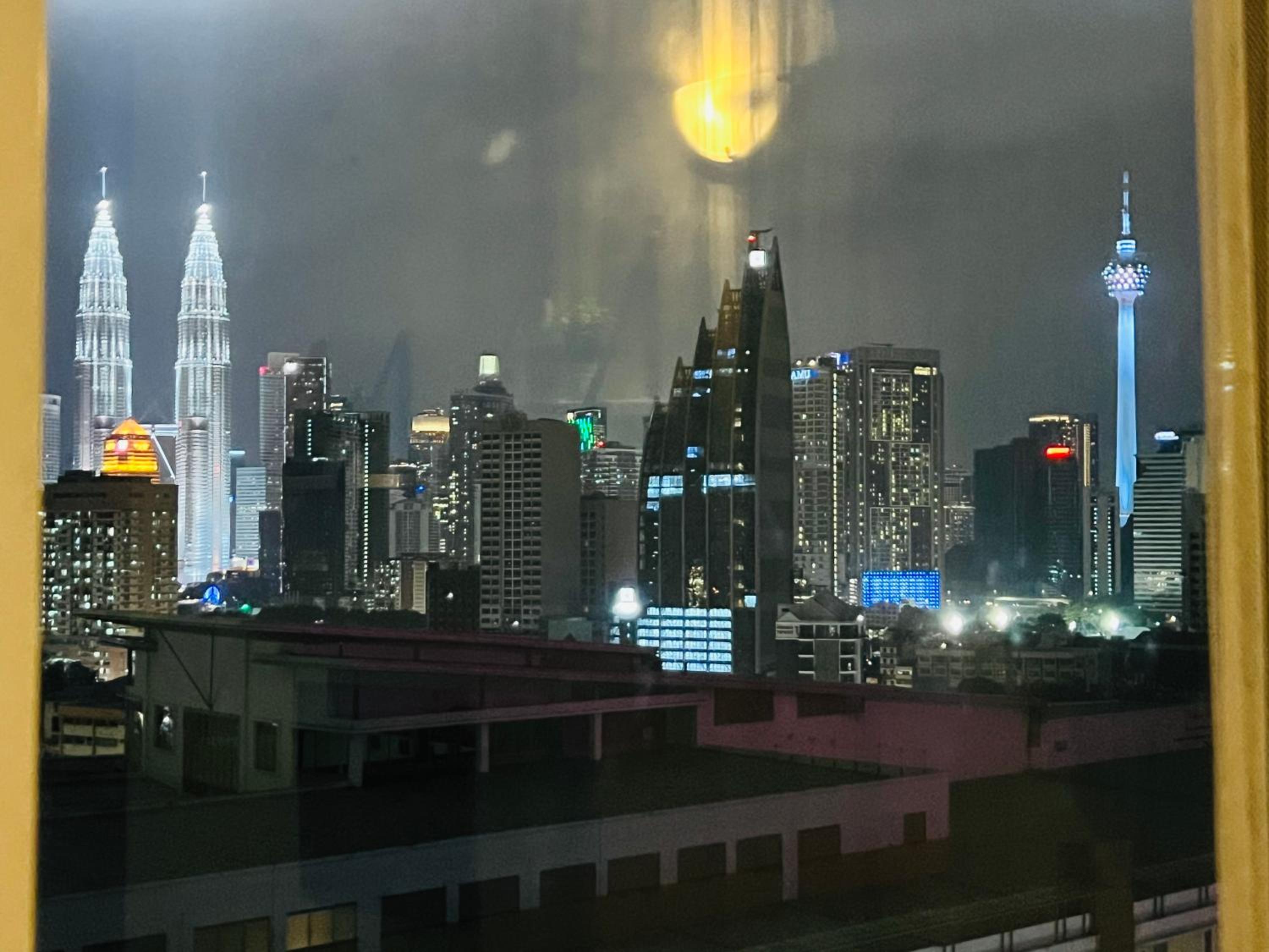 Klcc view VUE residences hkl