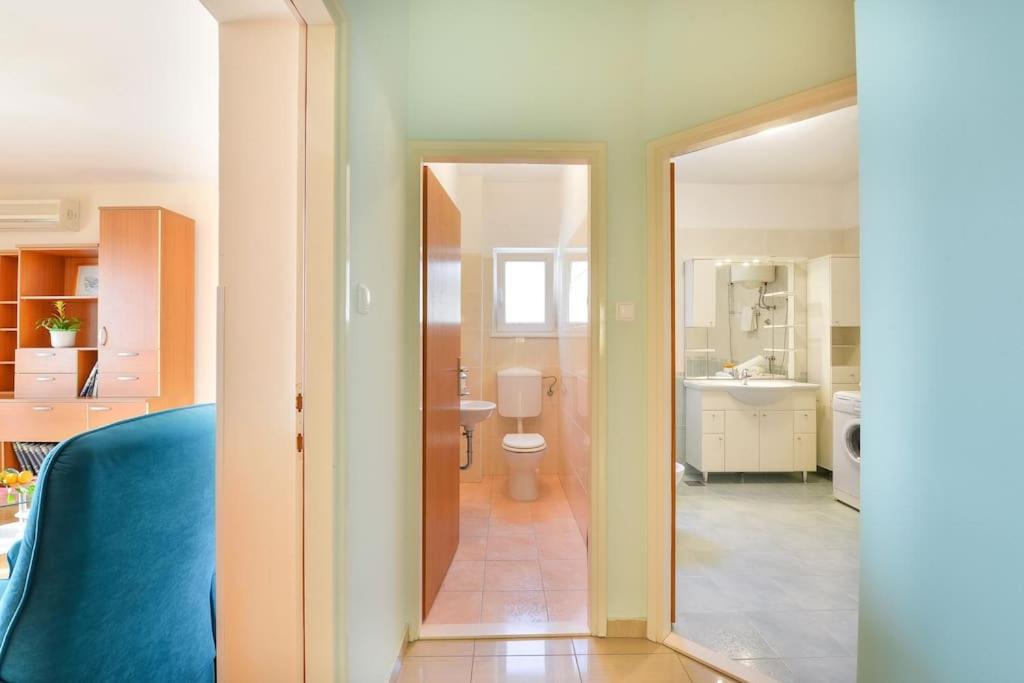 Apartment Insula