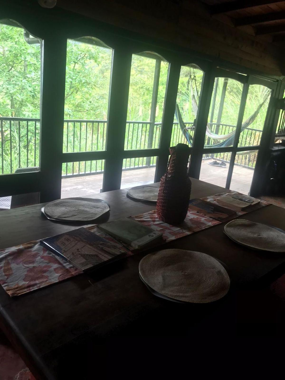 Montañita Eco Hostel Tours & Desayuno BBQ Medellin