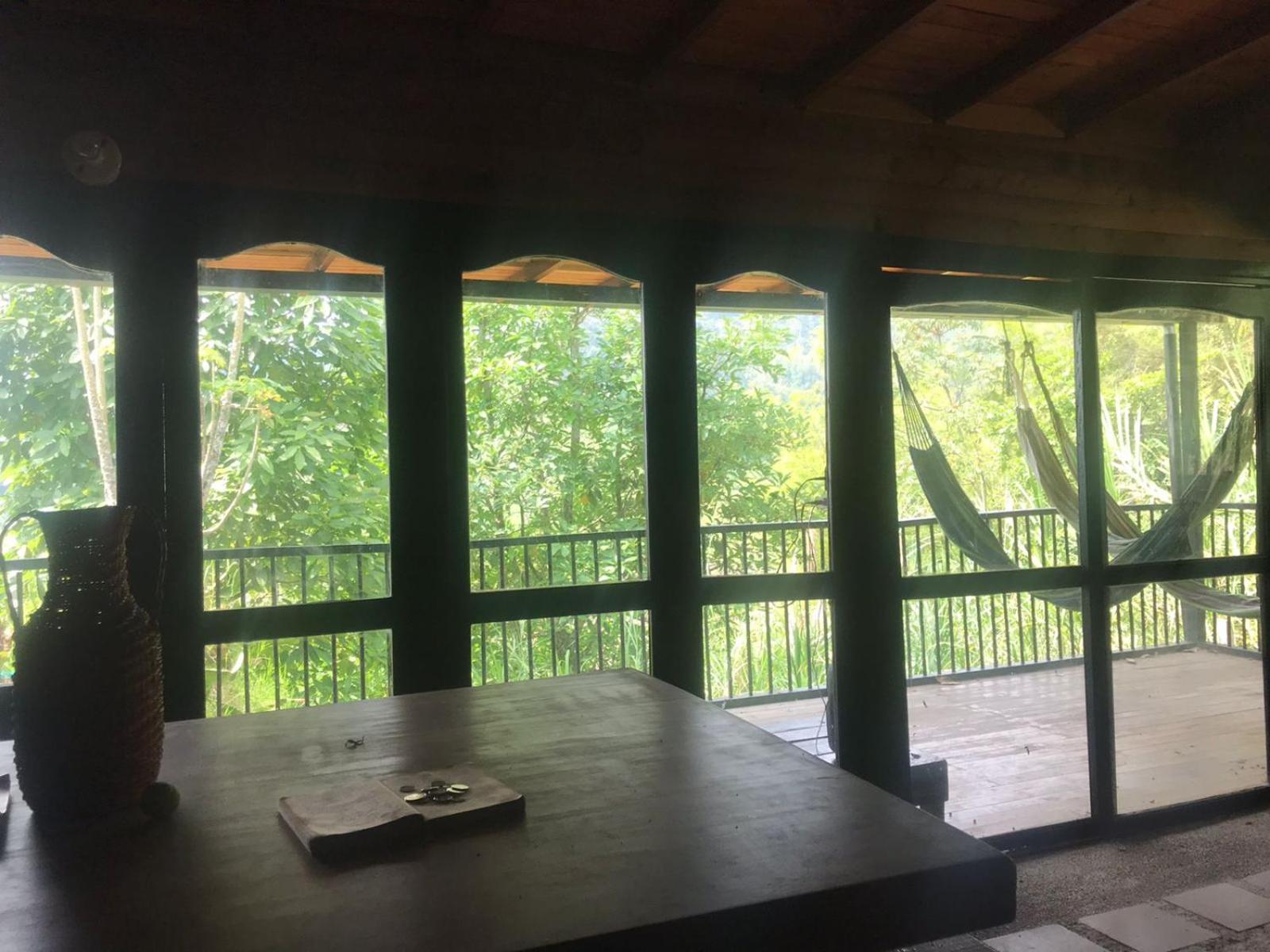 Montañita Eco Hostel Tours & Desayuno BBQ Medellin