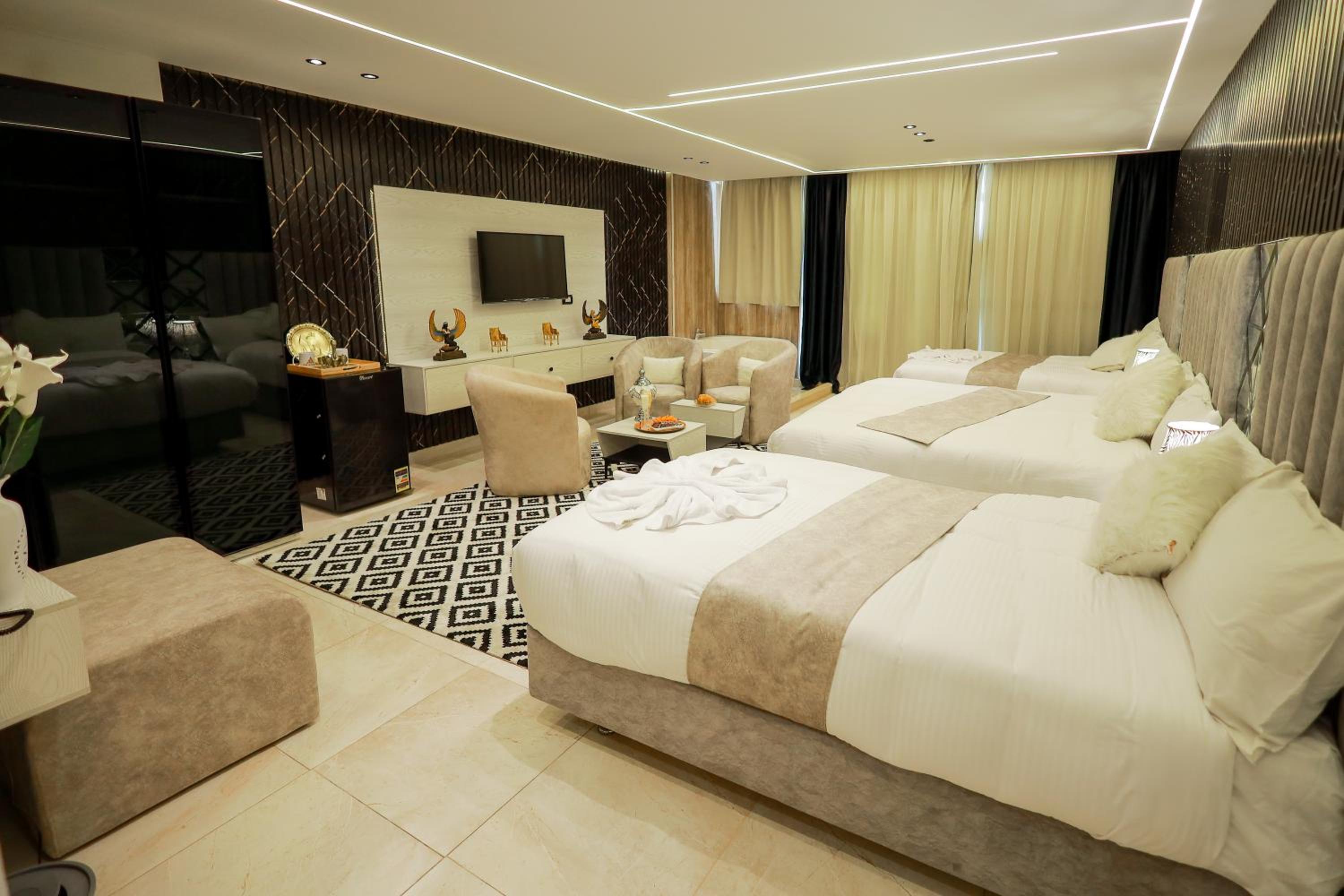 The Muse Pyramids INN