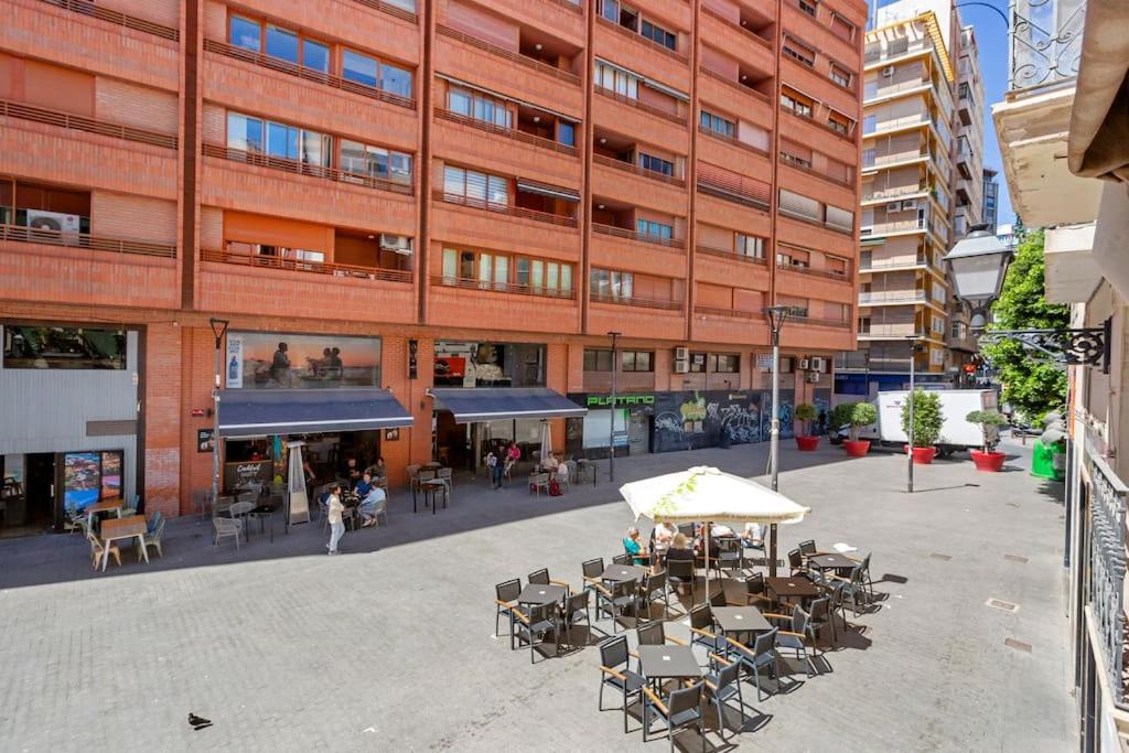 Comfy Studio at Old Town Plaza with AC view 2