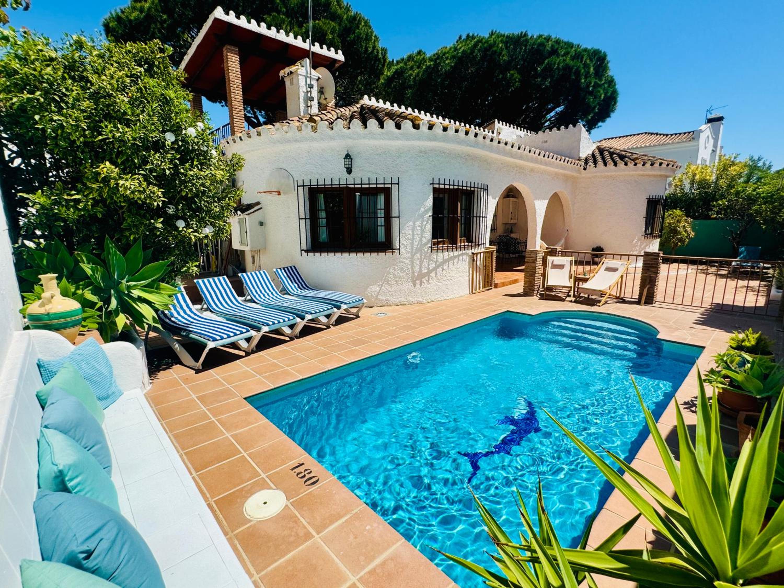 CASA DEL MAR, stunning villa with swimming pool