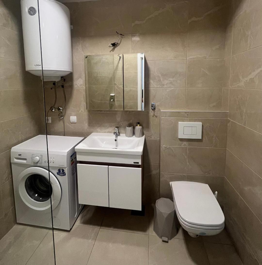 Photo 9