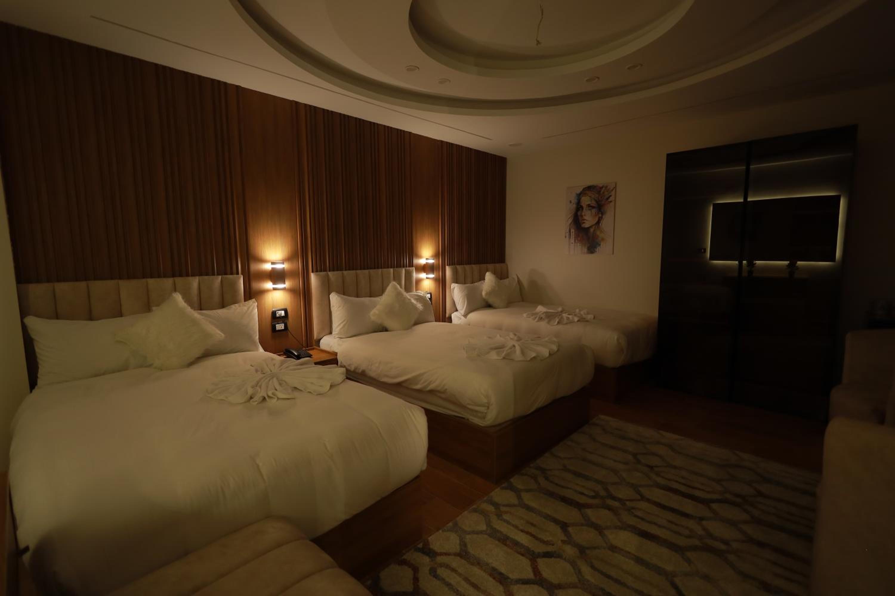 The Muse Pyramids INN