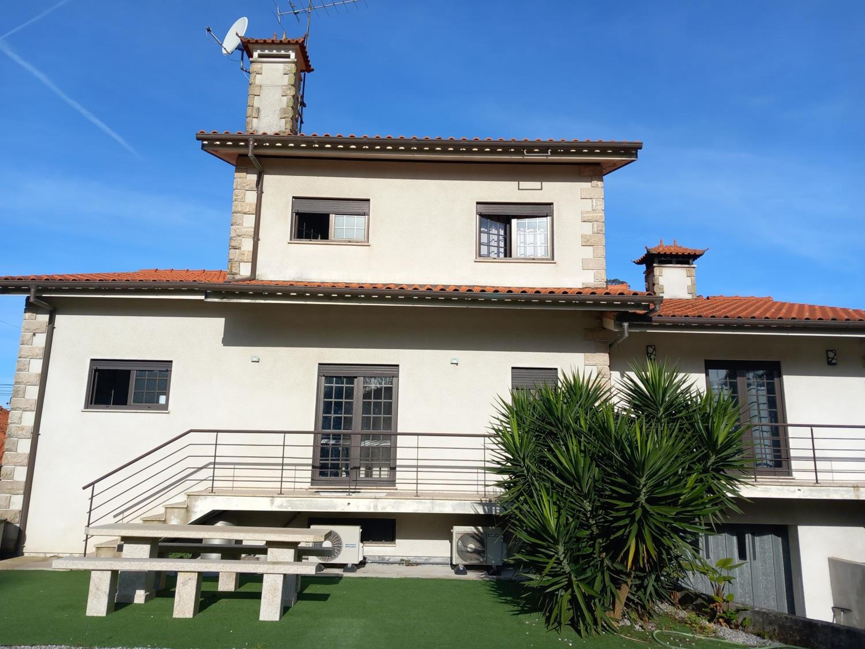 Casa Perelhal view 2