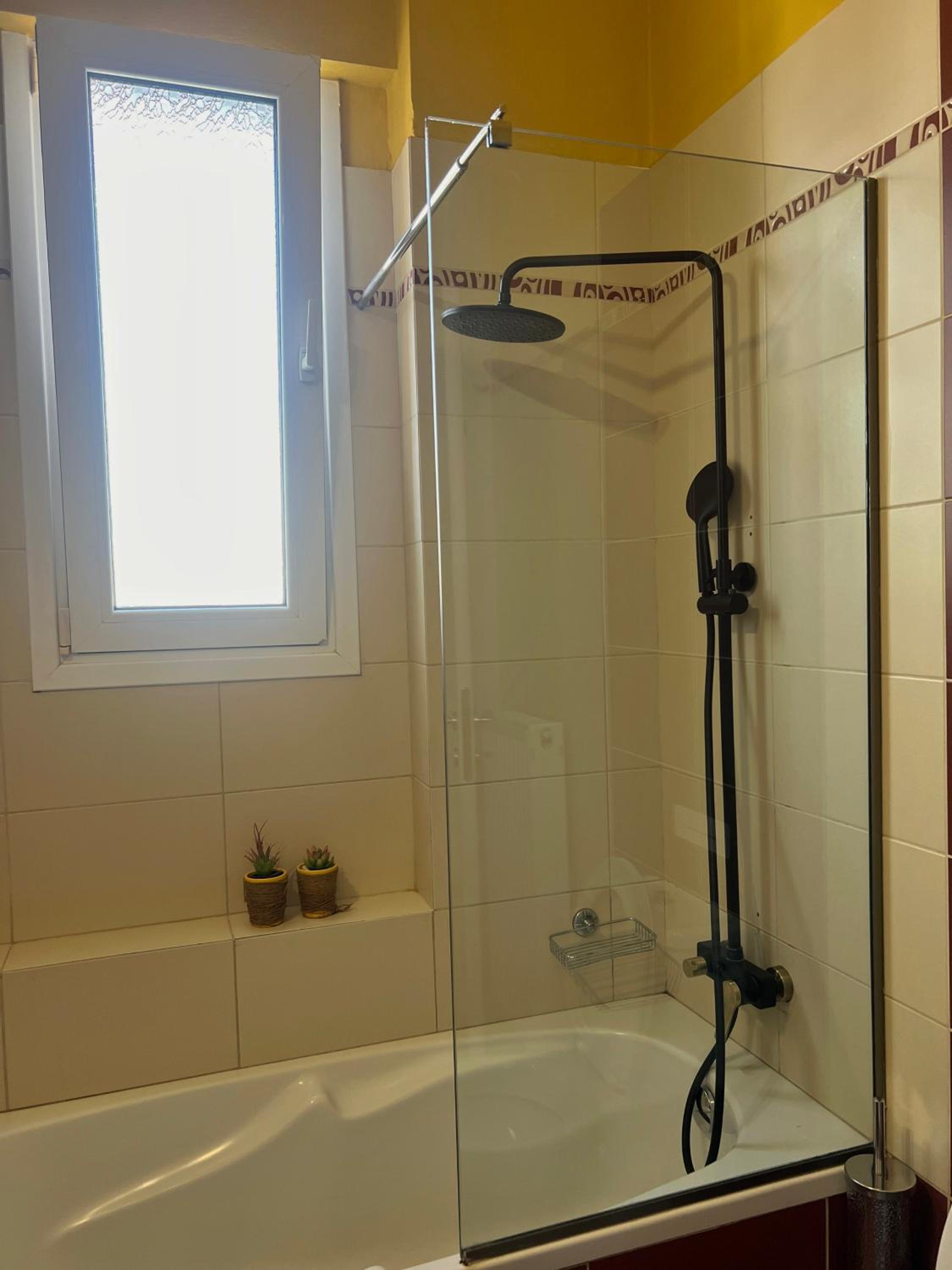 Beach House in Itea-Delphi en Itea — bathroom