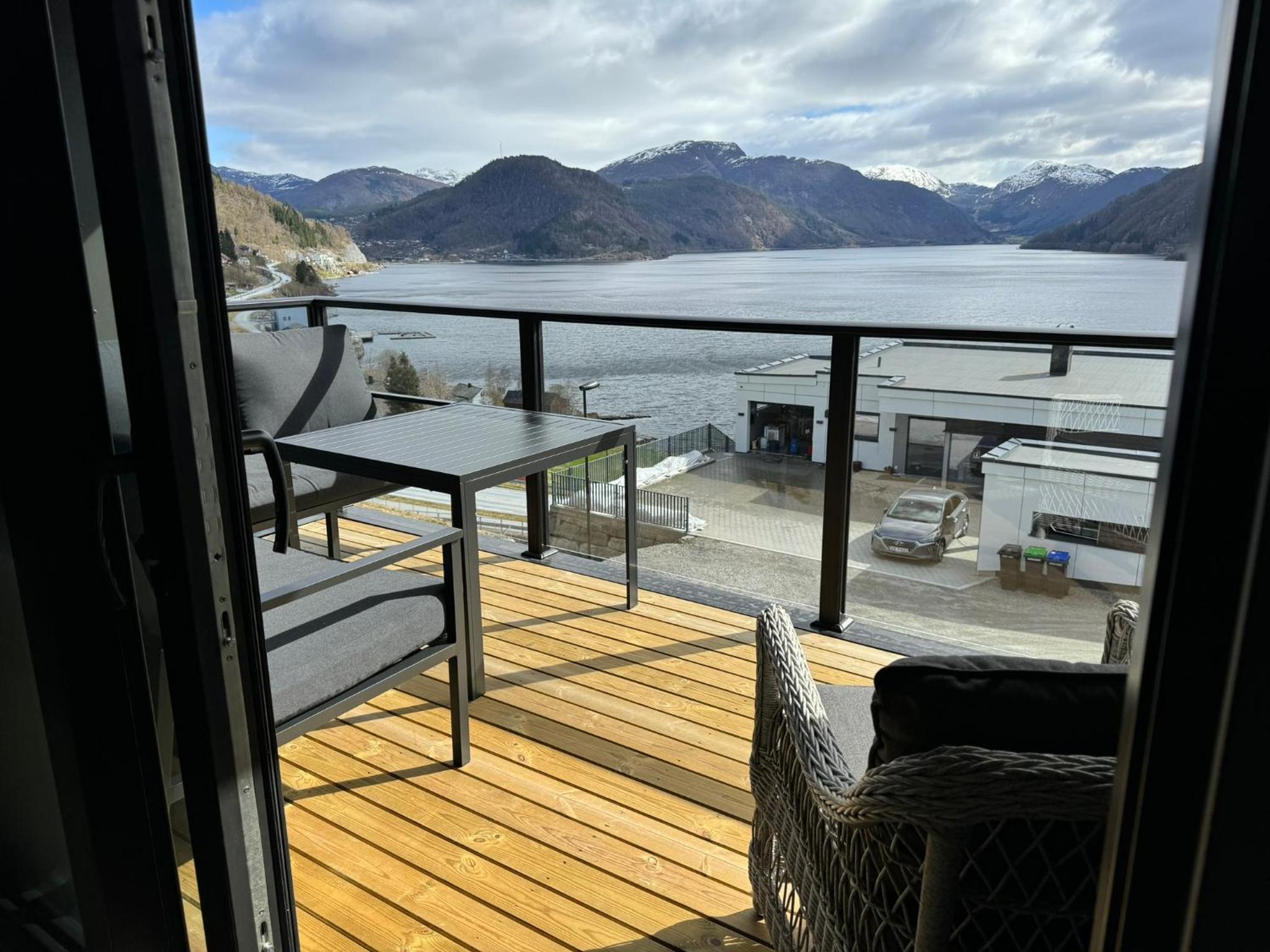 Moderne topp leilighet