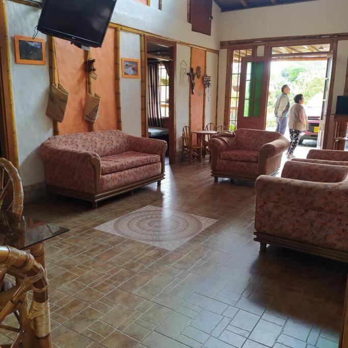 Hermosa casa campestre