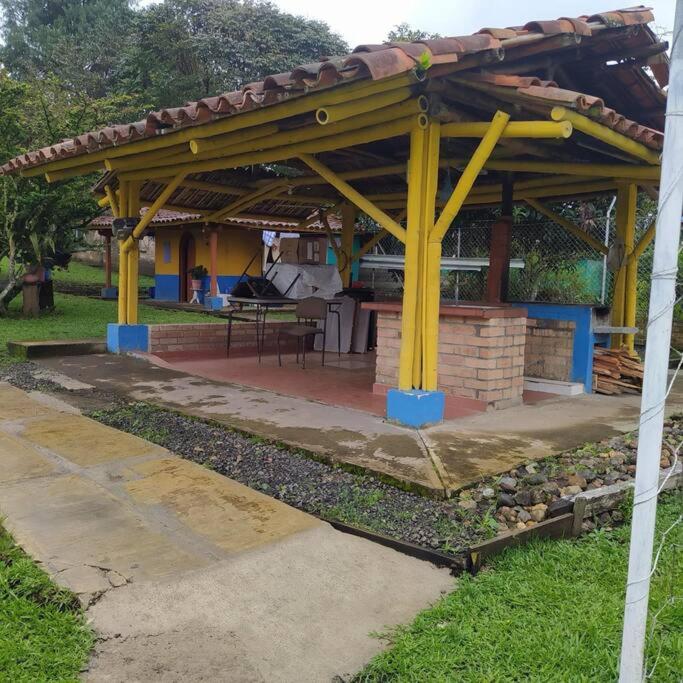 Hermosa casa campestre