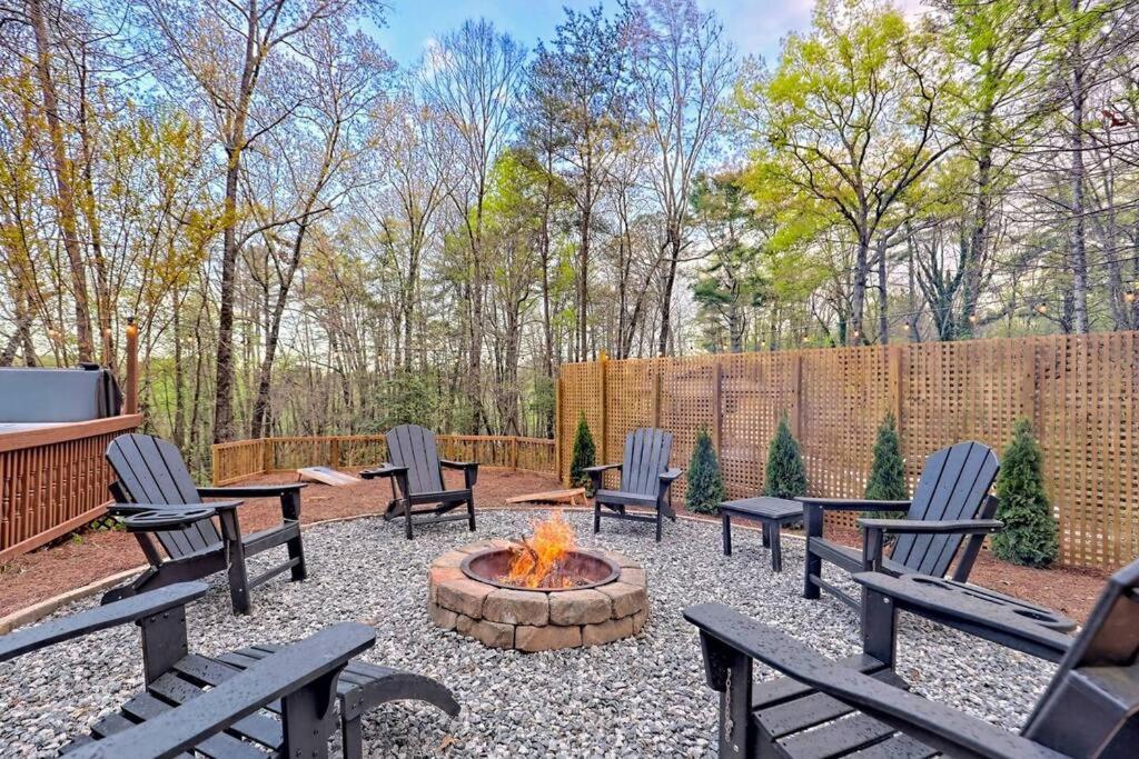Near Downtown Helen - HotTub, Sauna, Game Room, Fire Pit view 3