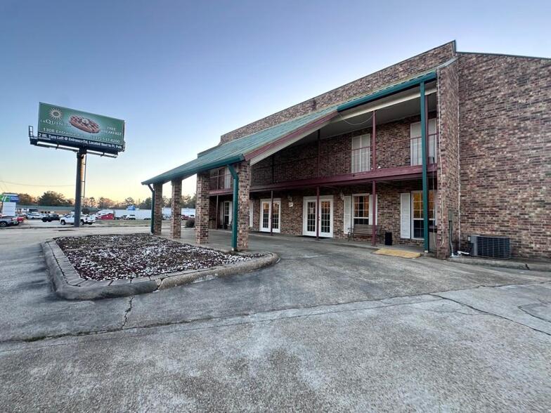 Country Inn & Suite view 5