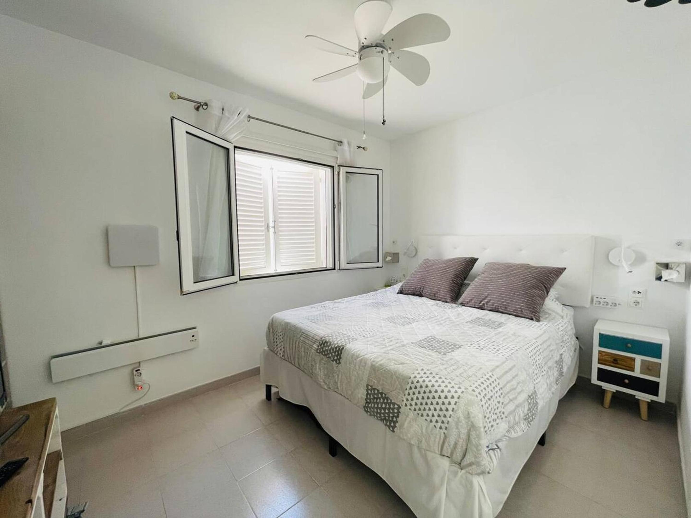 Spacious Apartment near Son Parc with Shared Pool
