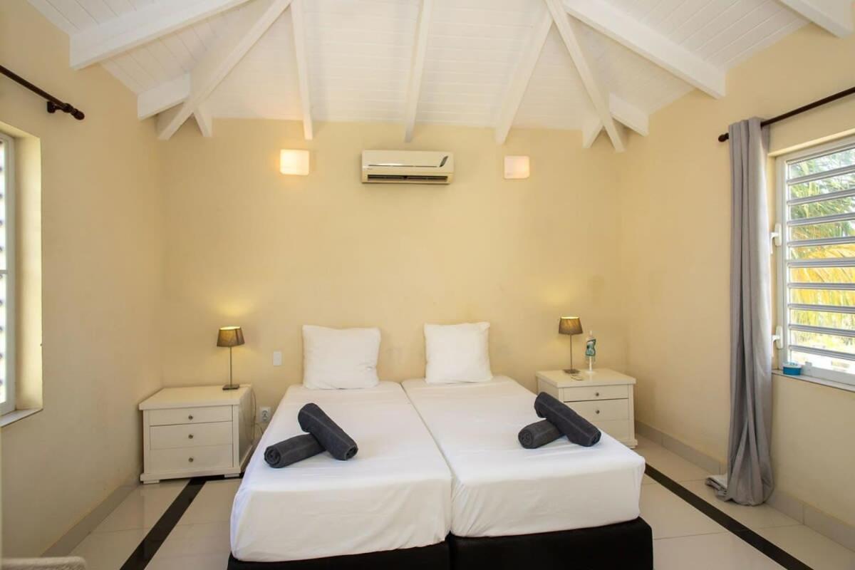 Prikichi D2 Relax & Dive Resort Bonaire Village
