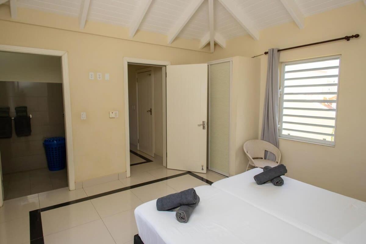 Prikichi D2 Relax & Dive Resort Bonaire Village