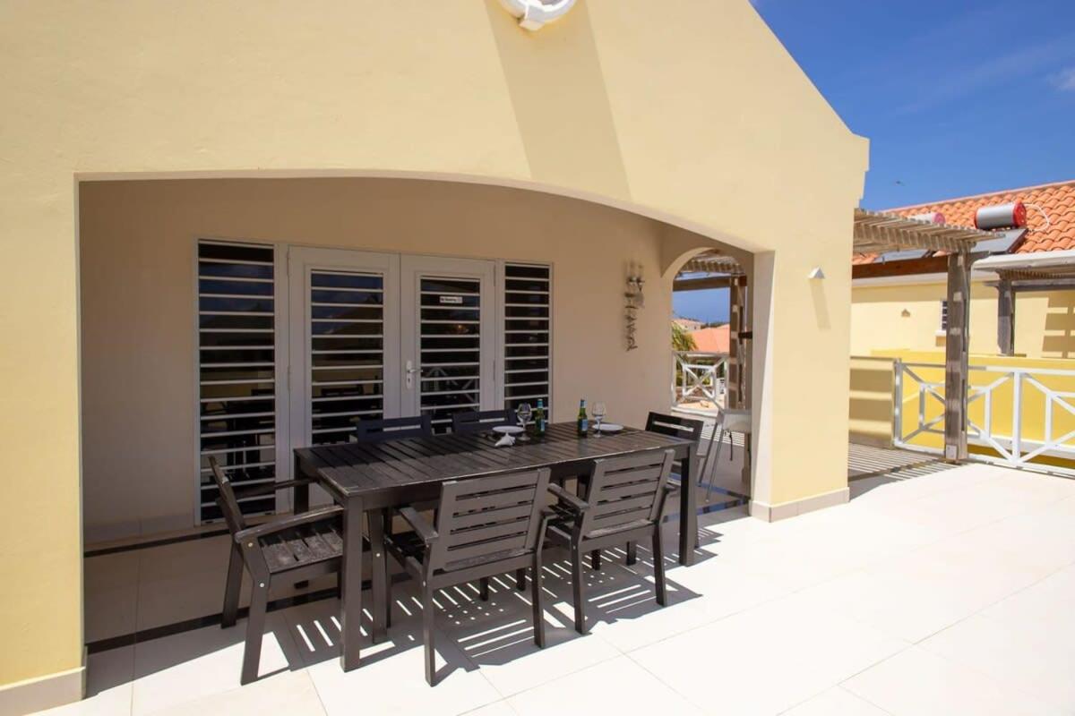 Prikichi D2 Relax & Dive Resort Bonaire Village