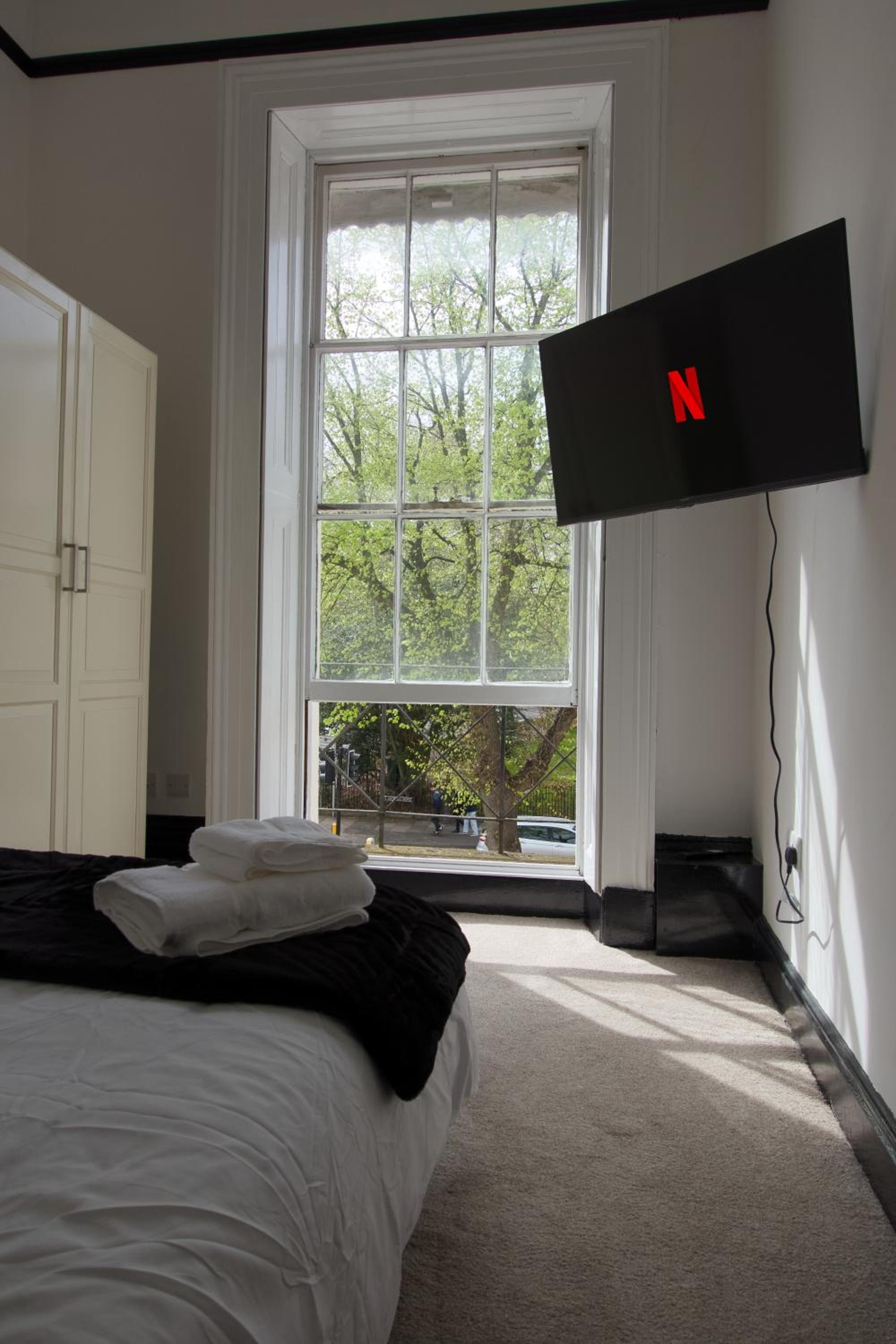 1 bedroom apartment - The Onyx view 3