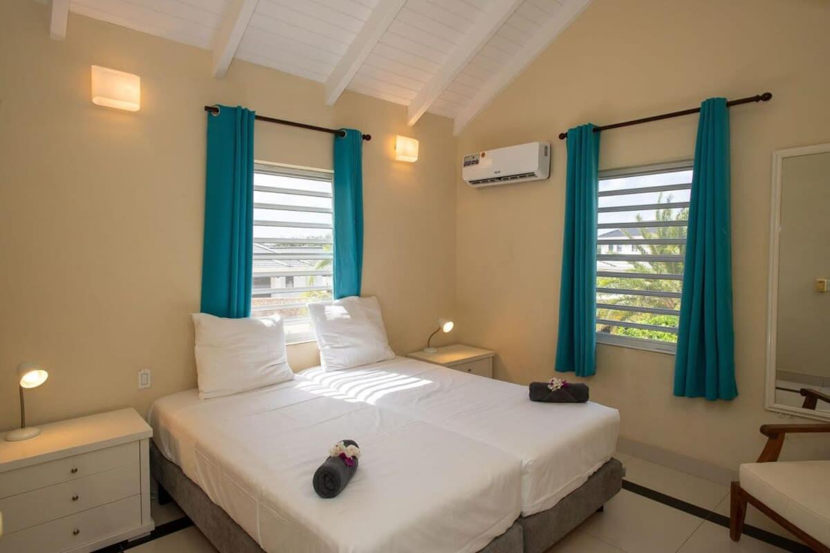 Prikichi C2 Relax & Dive Resort Bonaire Village