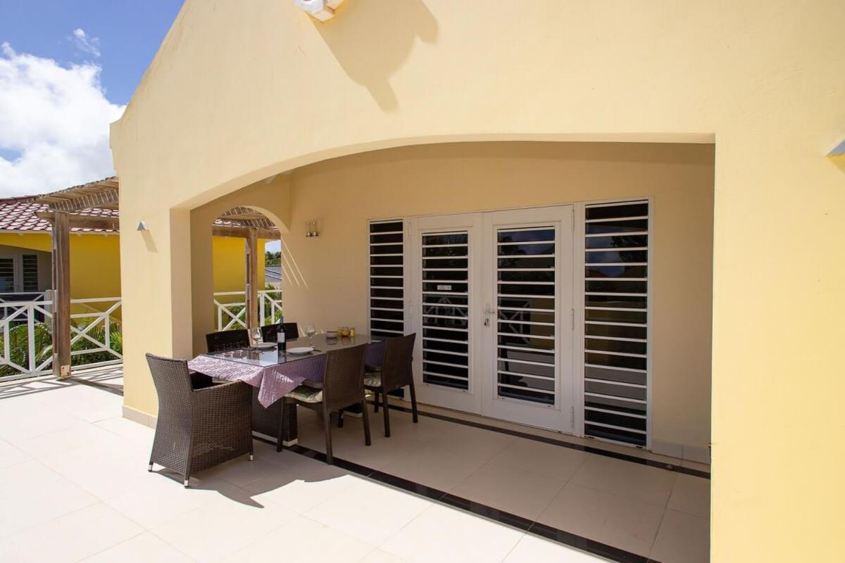 Prikichi C2 Relax & Dive Resort Bonaire Village