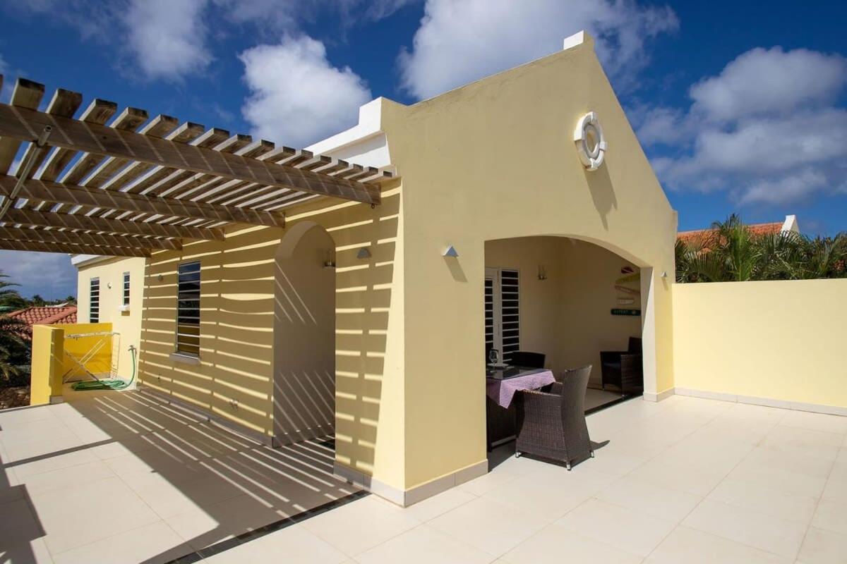 Prikichi C2 Relax & Dive Resort Bonaire Village
