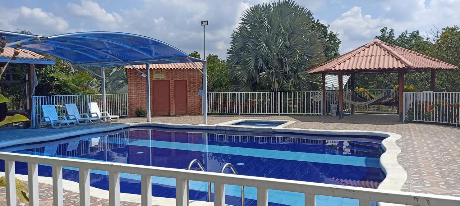 Finca Lujosa con Hermosa Piscina
