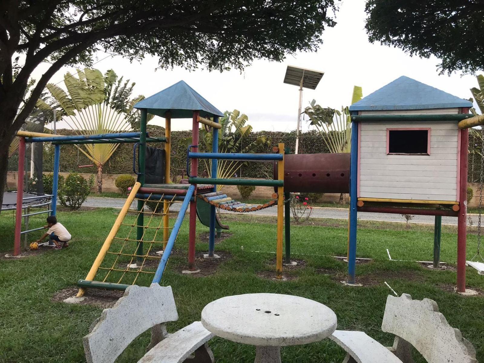 Finca Lujosa con Hermosa Piscina