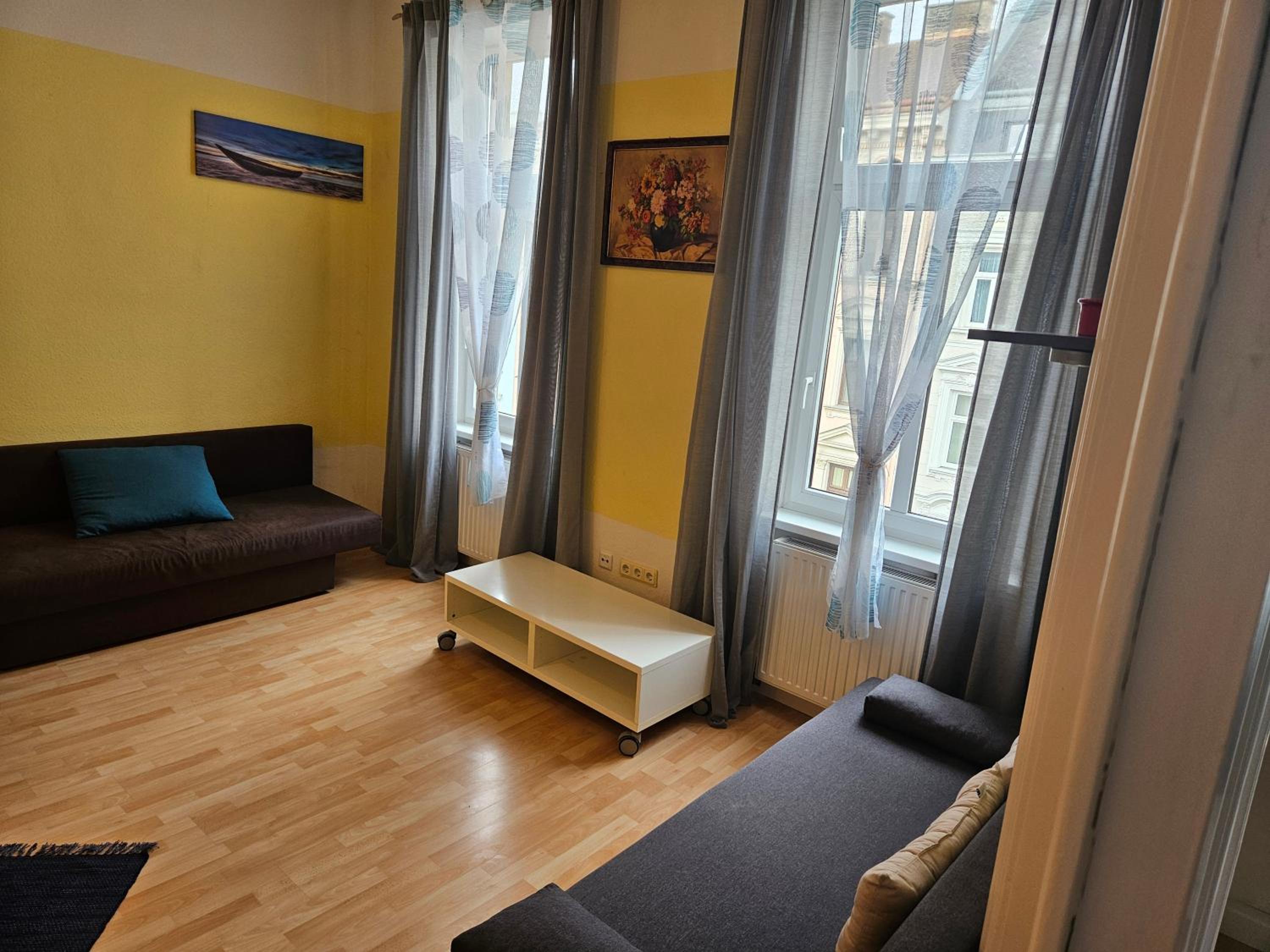 Archduchess Suite 18