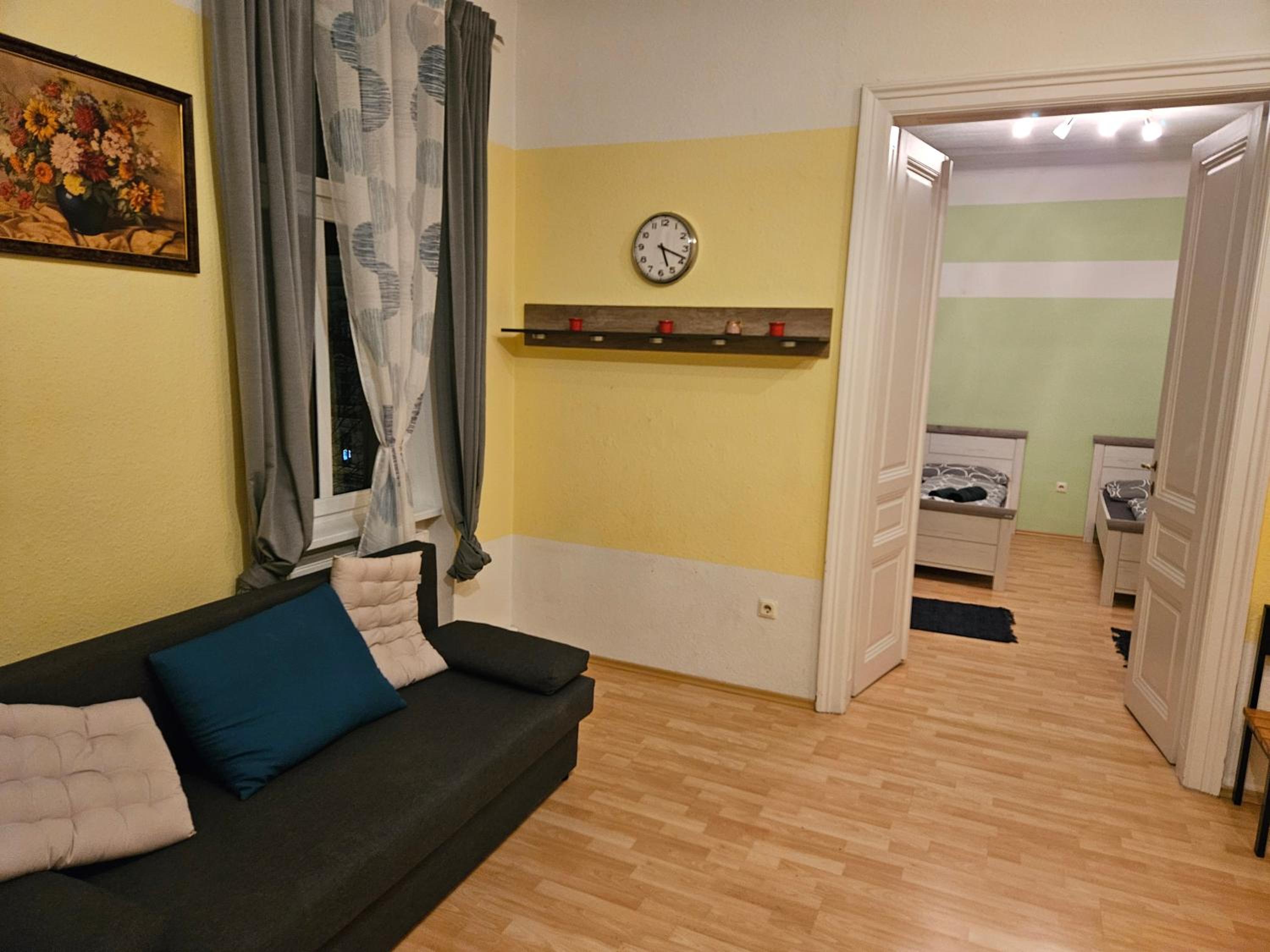 Archduchess Suite 18
