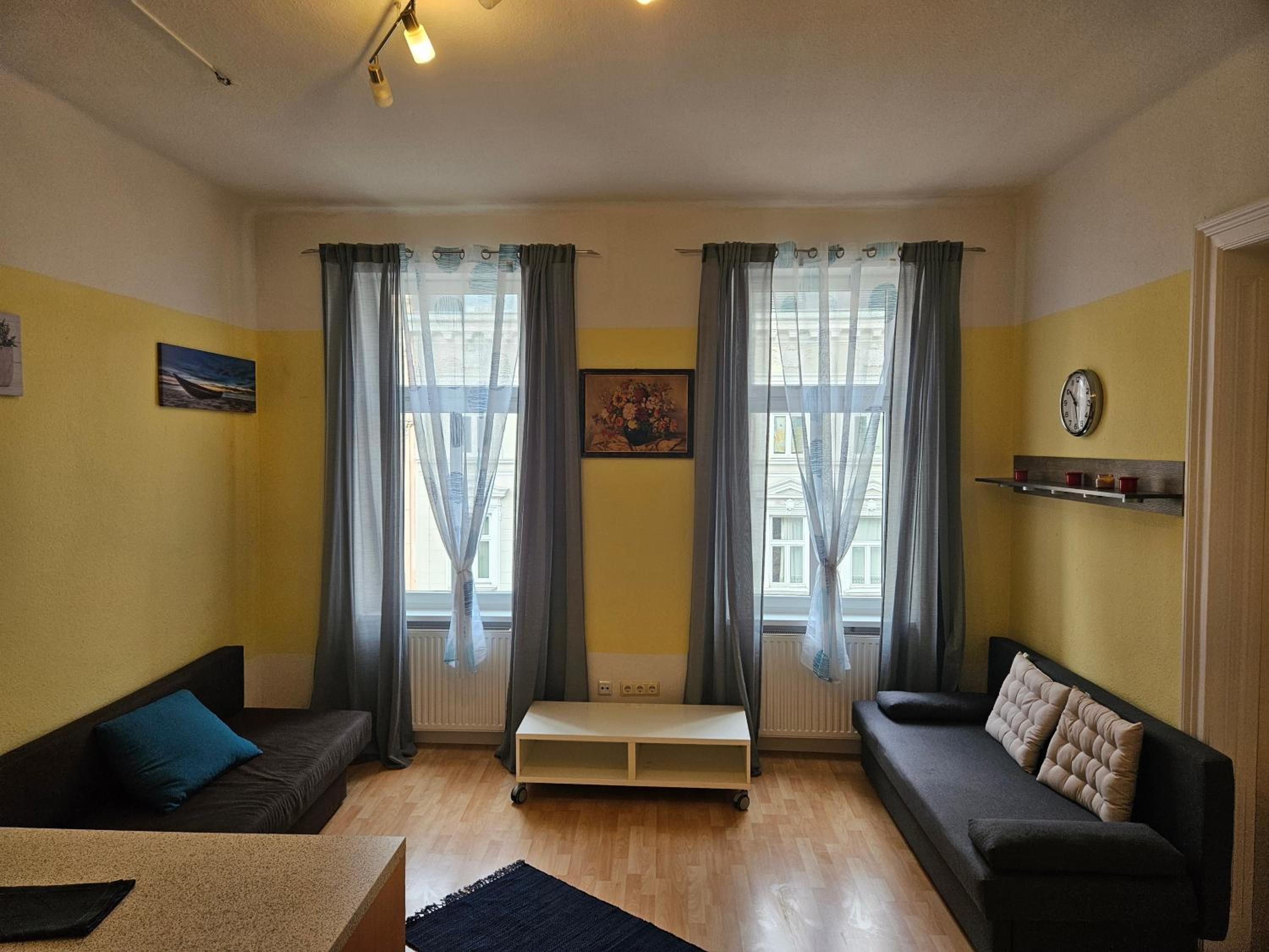 Archduchess Suite 18