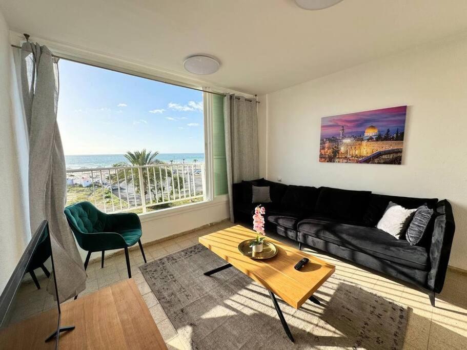 Sea Breeze Apartment