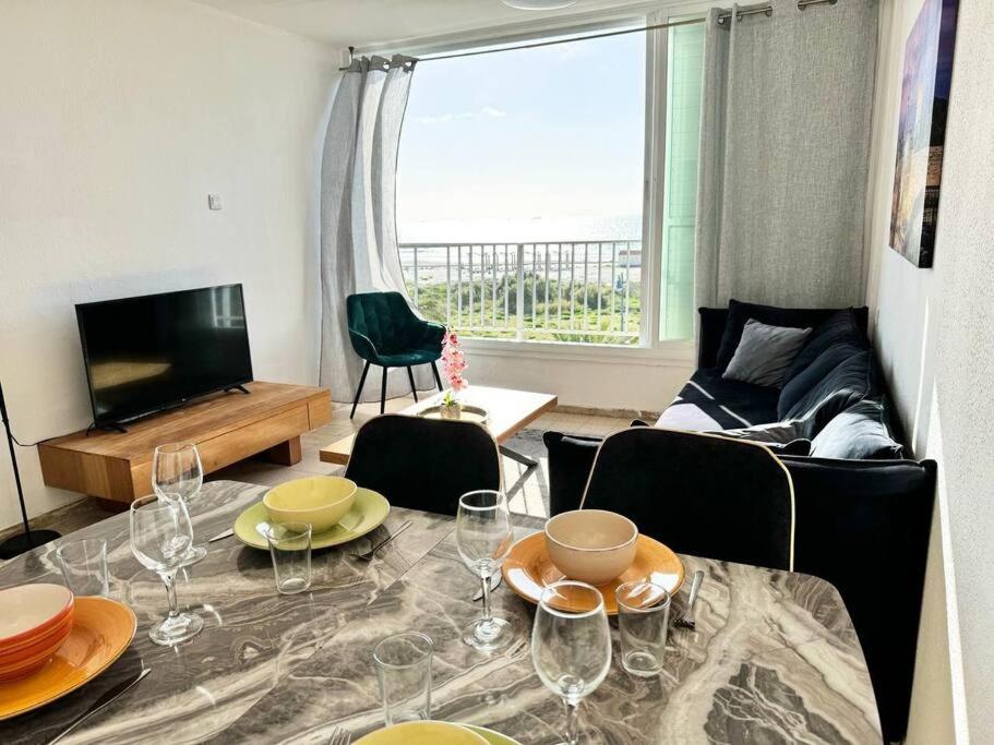 Sea Breeze Apartment