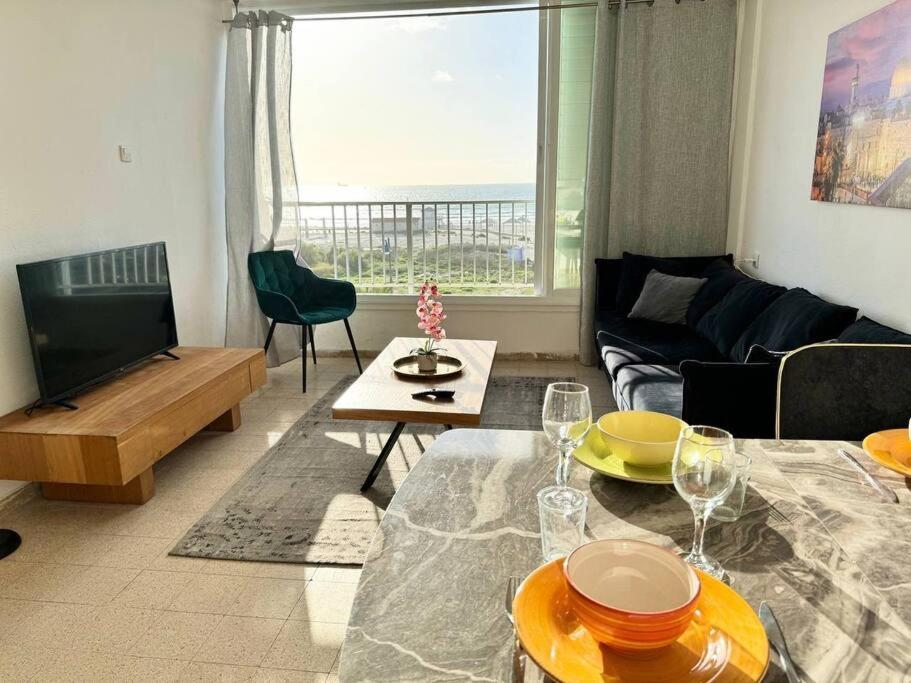 Sea Breeze Apartment