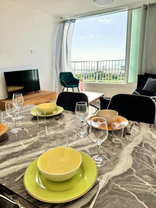 Sea Breeze Apartment