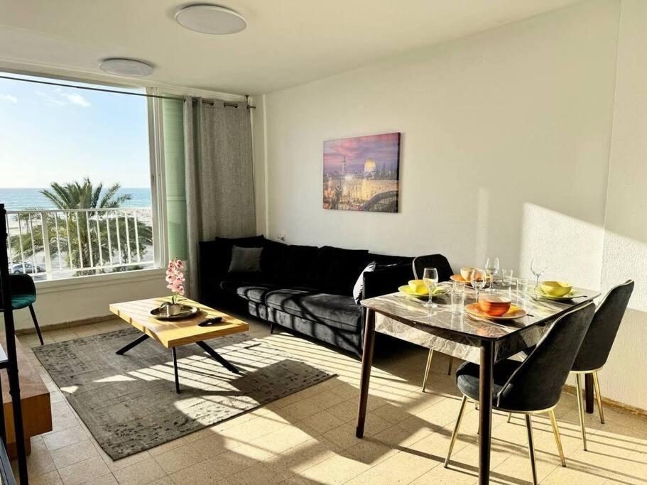 Sea Breeze Apartment
