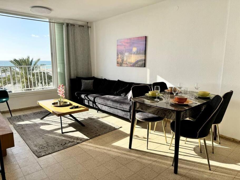 Sea Breeze Apartment
