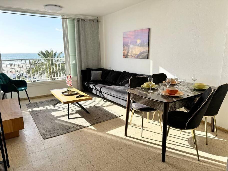 Sea Breeze Apartment
