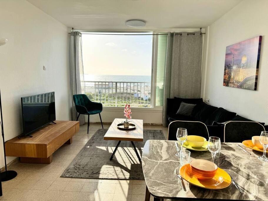 Sea Breeze Apartment