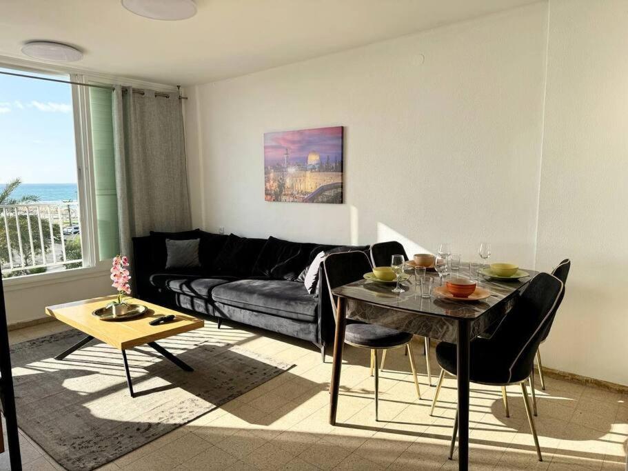 Sea Breeze Apartment