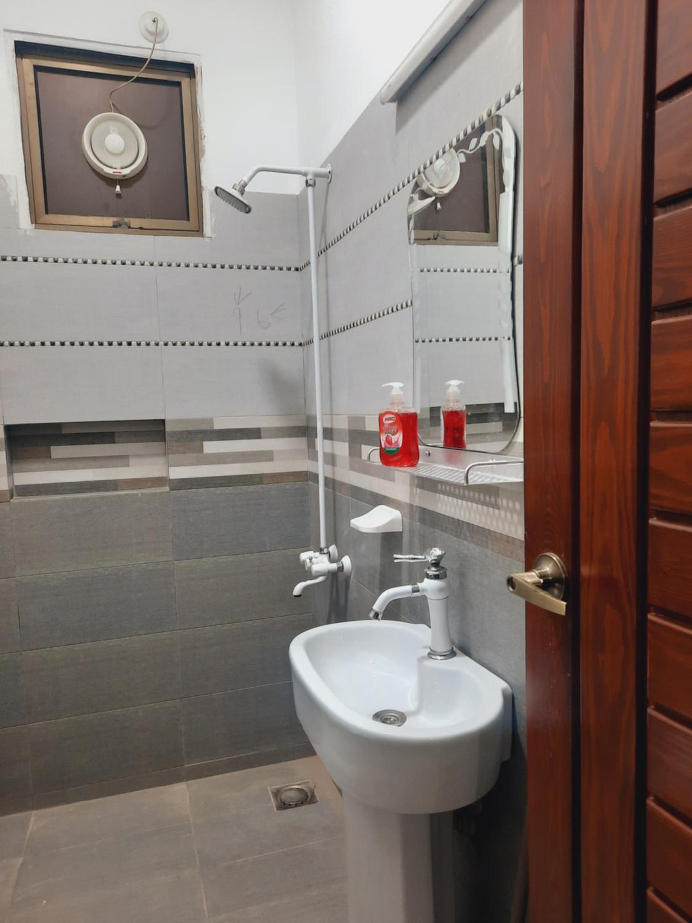 Dream home 2 & 4 bedroom Family house photo 26 of 80