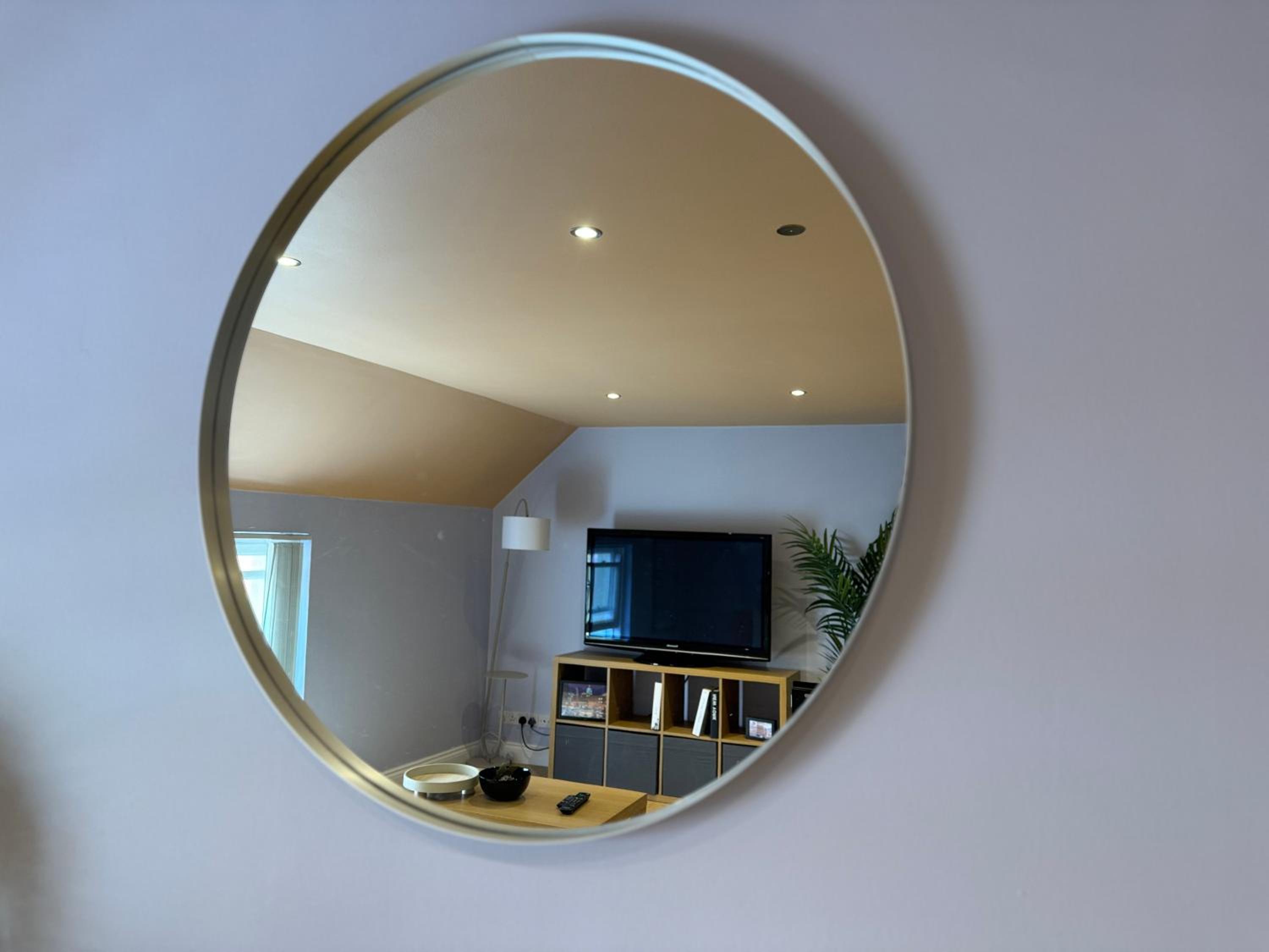 Chic Central Birmingham Jewellery Quarter Apartment With Free Wifi, Parking and Keyless Access, 4 beds view 5