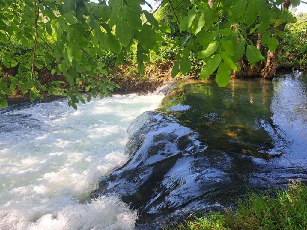 Guest house Green River