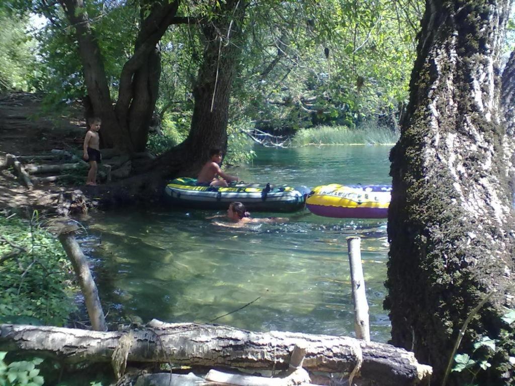Guest house Green River