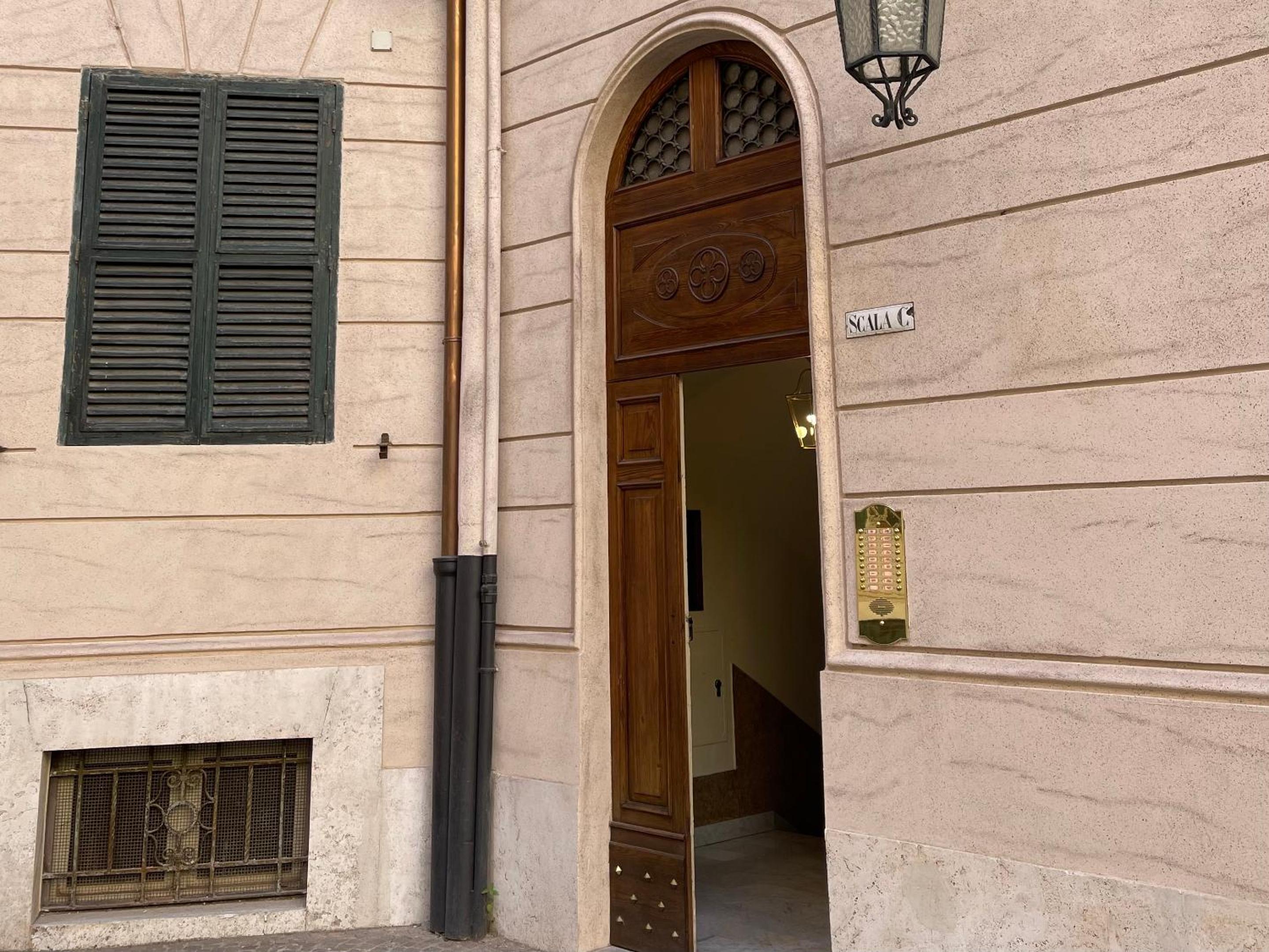 Domus Claudia San Giovanni