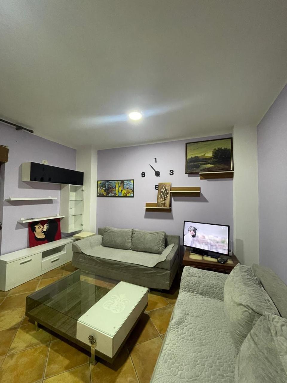 Me Gusta Apartments