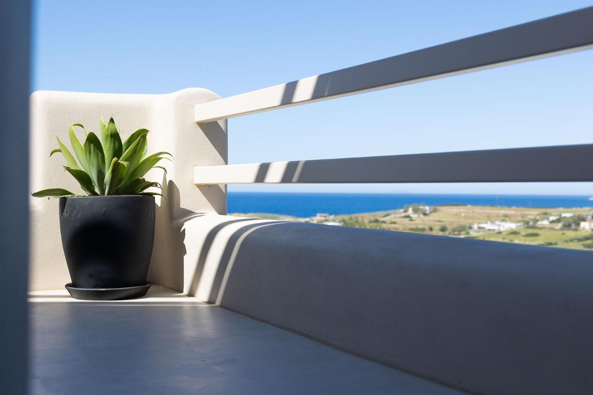 Akrotiri Estate Naxos - Private hillside estate photo 4